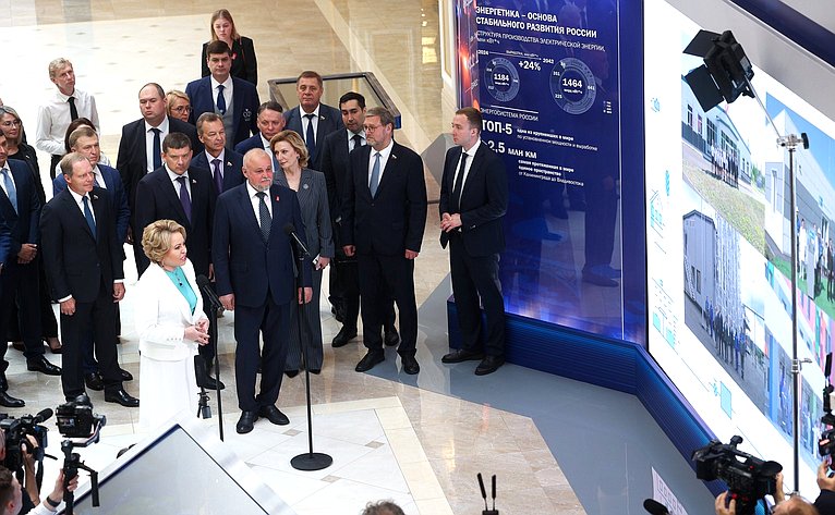 Председатель СФ Валентина Матвиенко и Министр энергетики РФ Сергей Цивилев приняли участие в торжественной церемонии подключения к природному газу социальных, спортивных и коммунально-бытовых объектов в четырёх субъектах Российской Федерации