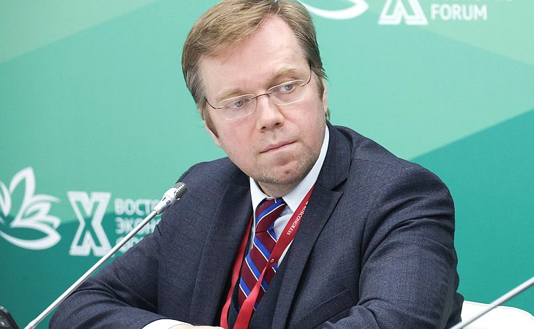 Экспертная сессия «Логистика рыбной продукции: поможет ли биржа убрать посредников?». X Восточный экономический форум