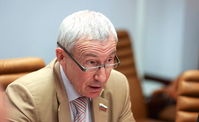 Андрей Климов