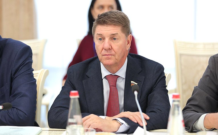 Андрей Шевченко (автор: Пресс-служба Министерства экономики и территориального развития Республики Дагестан)