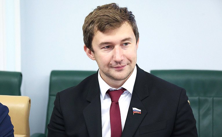 Сергей Карякин