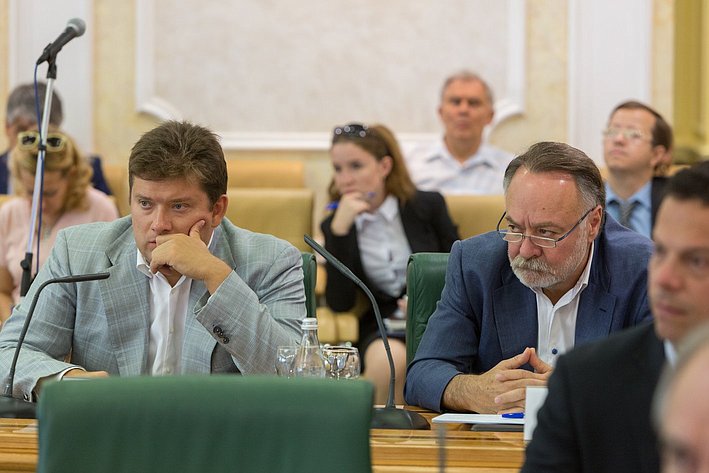 Заседание Комитета общественной поддержки жителей Юго-Востока Украины по вопросам оказания помощи беженцам