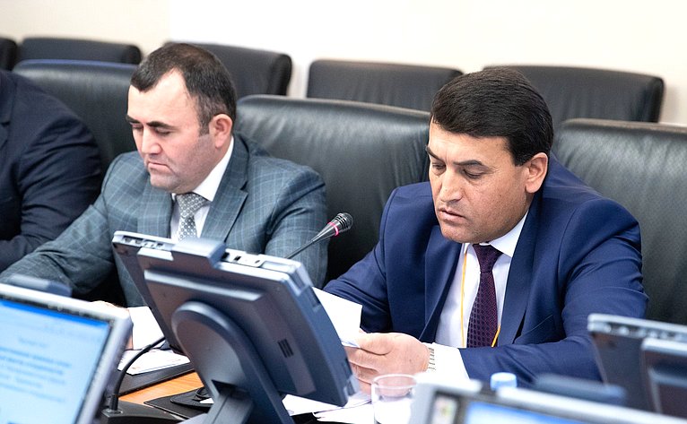 «Круглый стол» Комитета СФ по международным делам о совершенствовании правовых основ сотрудничества с Таджикистаном