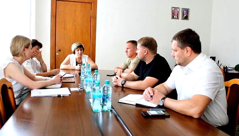 Владимир Кравченко провел в ЛНР совещание, посвященное вопросам социально-экономического развития региона