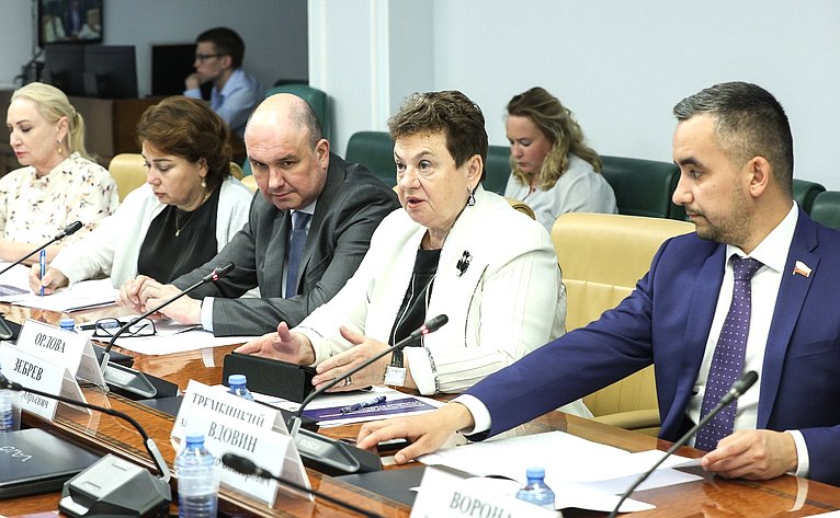 Круглый стол Комитета СФ по экономической политике на тему «Обязательные требования и эффективность предпринимательской деятельности»