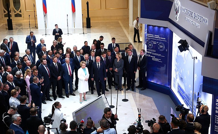 Председатель СФ Валентина Матвиенко и Министр энергетики РФ Сергей Цивилев приняли участие в торжественной церемонии подключения к природному газу социальных, спортивных и коммунально-бытовых объектов в четырёх субъектах Российской Федерации