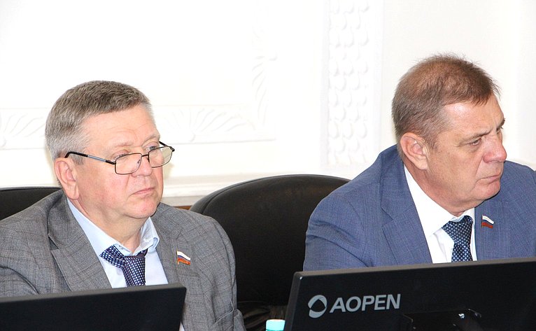 Совещание Комитета СФ по Регламенту и организации парламентской деятельности совместно с Комиссией СФ по мониторингу законодательства РФ
 в сфере государственного контроля (надзора) и муниципального контроля в РФ