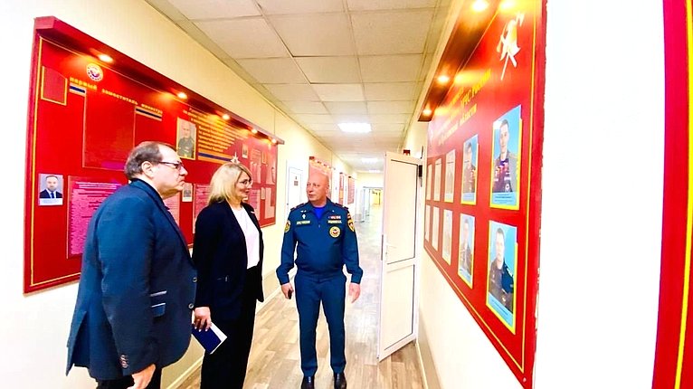 Наталия Косихина и Александр Русаков посетили Главное управление МЧС России по региону