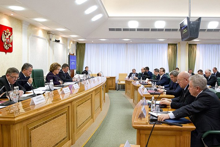 16-12 Совместное заседание Комитетов СФ на тему 