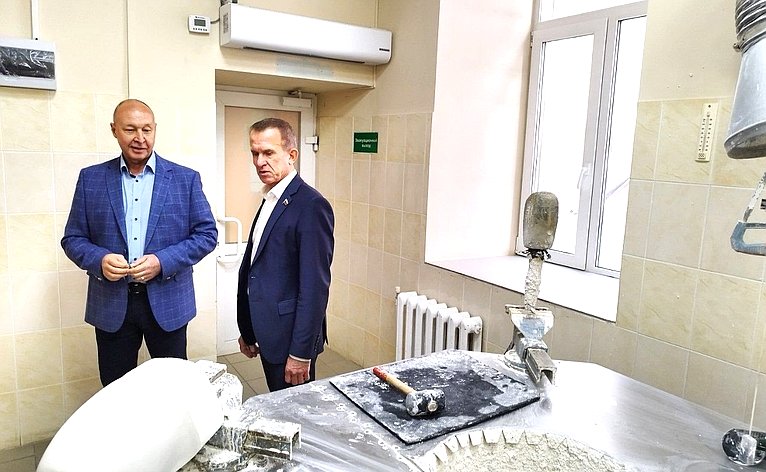 Владимир Кравченко провел мониторинг качества протезно-ортопедической помощи участников СВО