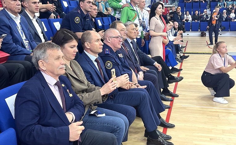 Юрий Валяев принял участие в торжественной церемонии открытия Всероссийских соревнований среди ветеранов СВО «Кубок по волейболу сидя «Герои нашего времени»