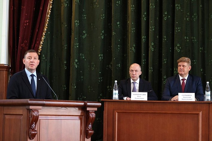 Представление назначенного Президентом России Владимиром Путиным временно исполняющим обязанности главы региона Андрея Турчака