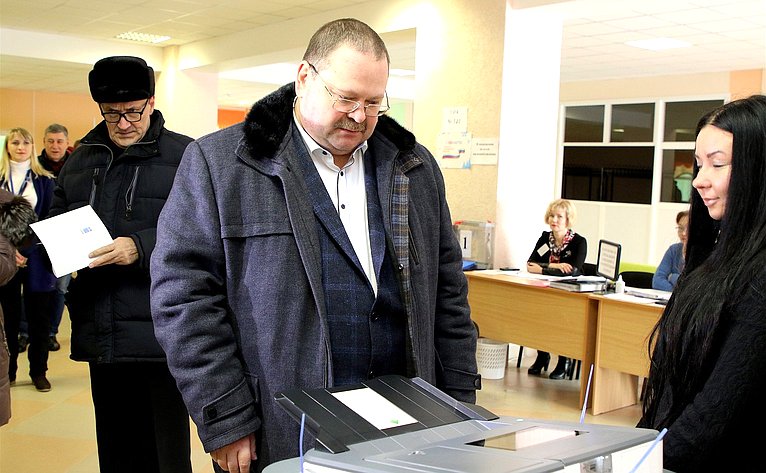Олег Мельниченко проголосовал на выборах Президента Российской Федерации на своей малой родине в Пензе