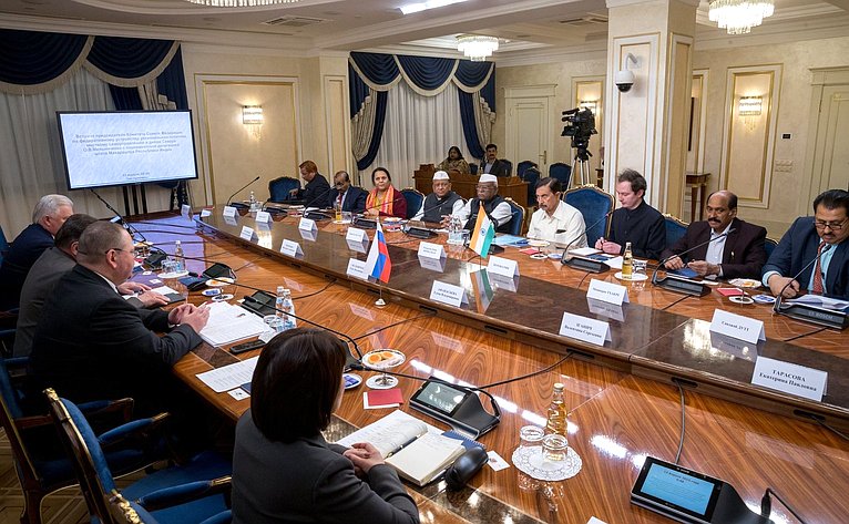 Встреча О. Мельниченко с парламентской делегацией штата Махараштра Республики Индии во главе с Председателем Законодательного совета штата Рамрадже Наиком Нимбалкаром