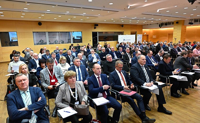 Заседание Совета по вопросам развития лесного комплекса РФ при СФ
