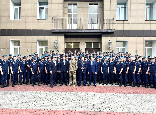 В Рязанском воздушно-десантном училище состоялось открытие фотовыставки «Герои Гостомеля»