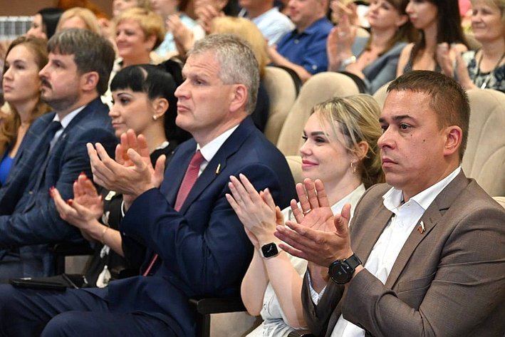 В Ульяновске поздравили врачей с наступающим Днем медицинского работника