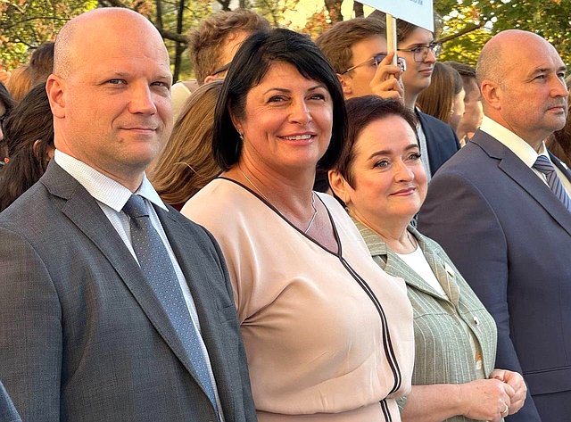 Лариса Мельник приняла участие в праздничных мероприятиях, посвящённых Дню знаний