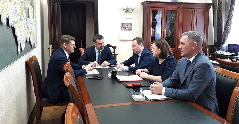 Андрей Шевченко принял участие в заседании попечительского совета Фонда модернизации жилищно-коммунального хозяйства региона
