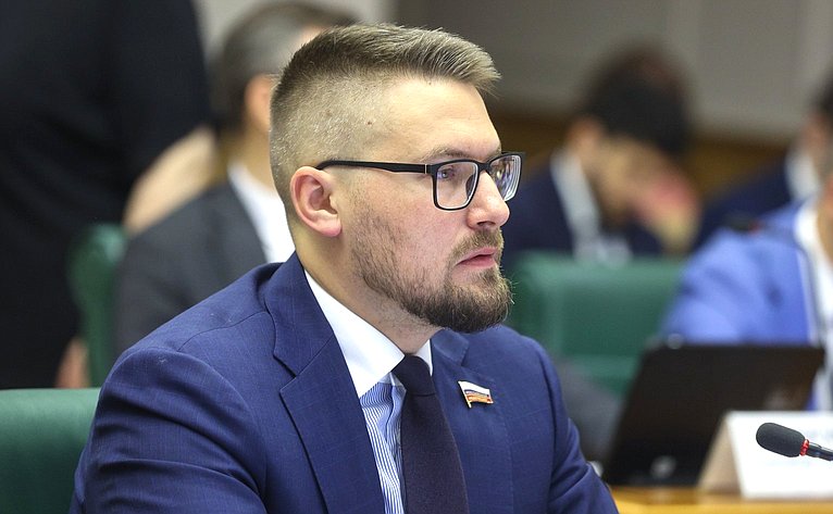Руслан Смашнев