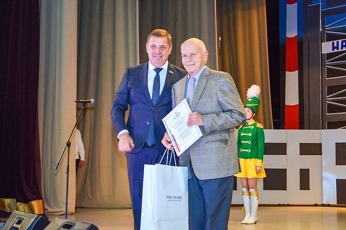 Николай Семисотов принял участие в праздничном мероприятии в честь 70-летия градообразующего предприятия города Михайловки в Волгоградской области