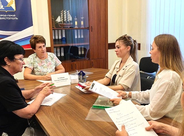 Екатерина Алтабаева провела личный приём граждан в Севастополе