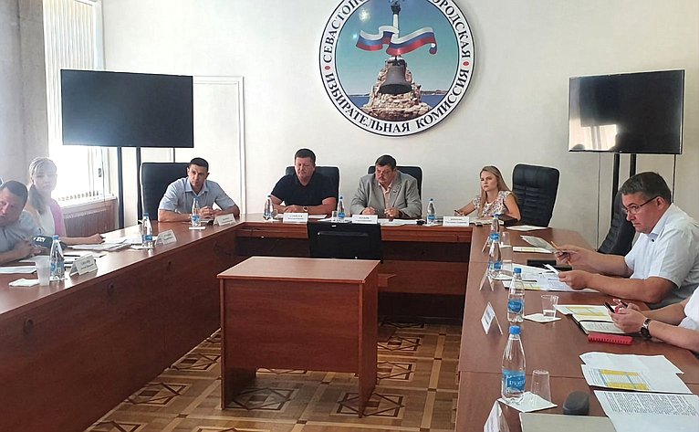 Сергей Колбин в ходе работы в субъекте провел координационное совещание по вопросам подготовки к отопительному сезону