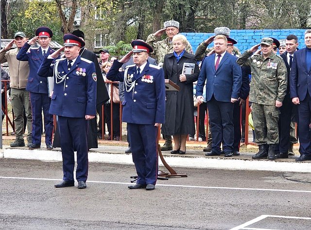 Ольга Бас в ходе поездки в регион посетила ГБОУ ЛНР «Республиканский казачий кадетский корпус имени маршала авиации Александра Ефимова»