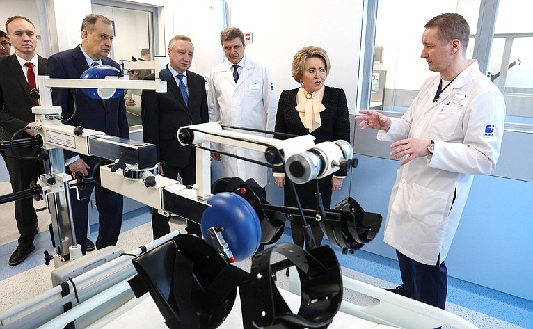 Председатель Совета Федерации Валентина Матвиенко посетила в Ленинградской области новую клинику высоких технологий «Белоостров»