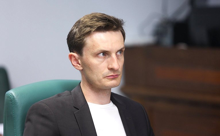 Круглый стол на тему «Инструменты развития производства малотоннажной химии в условиях санкционного давления»