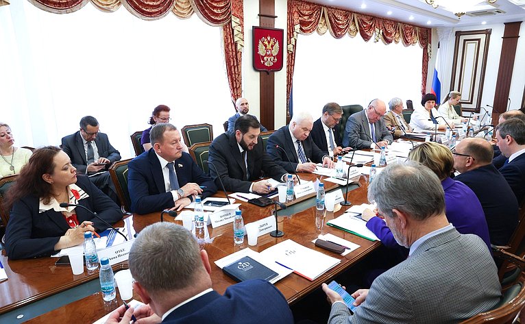 Расширенное заседание Комитета СФ по международным делам совместно с Комитетом СФ по экономической политике