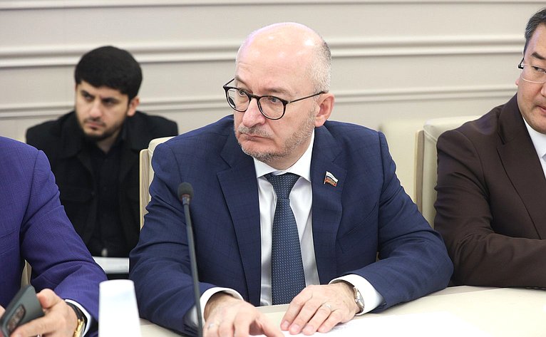 Олег Цепкин