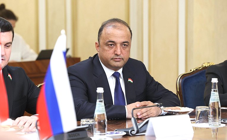 Валентина Матвиенко обсудила с Председателем Маджлиси милли Маджлиси Оли Республики Таджикистан Рустами Эмомали