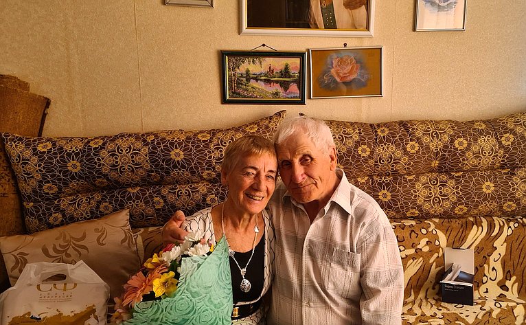Денис Гусев поздравил жителей Ненецкого АО с Днём семьи, любви и верности