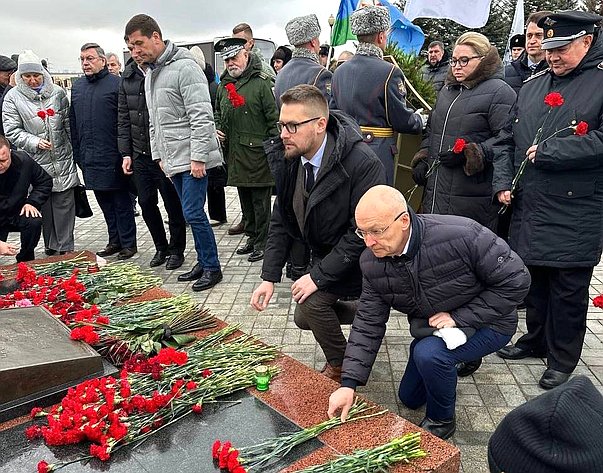 Владимир Киселев принял участие в памятной церемонии передачи останков советских солдат