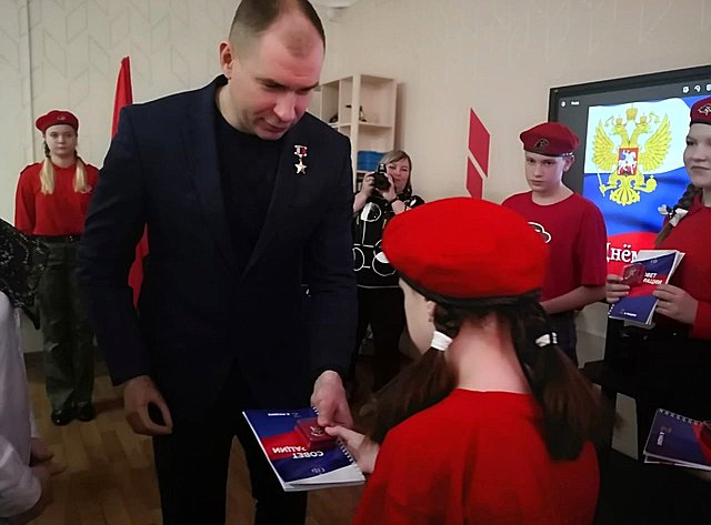 В рамках «региональной недели» Дмитрий Перминов посетил Большеуковский район Омской области