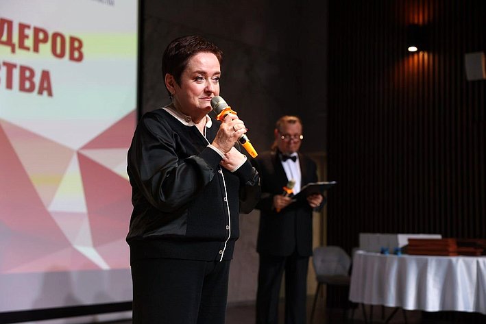 Лариса Мельник