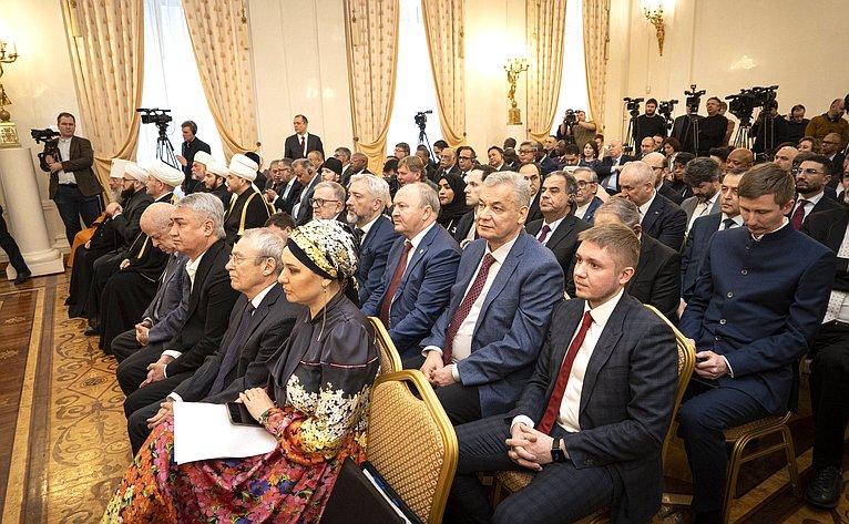 Фарит Мухаметшин принял участие во встрече руководства Группы «Россия – Исламский мир» с послами государств-членов Организации исламского сотрудничества