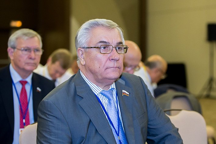 В. Косоуров Второй форум регионов России и Беларуси начал свою работу