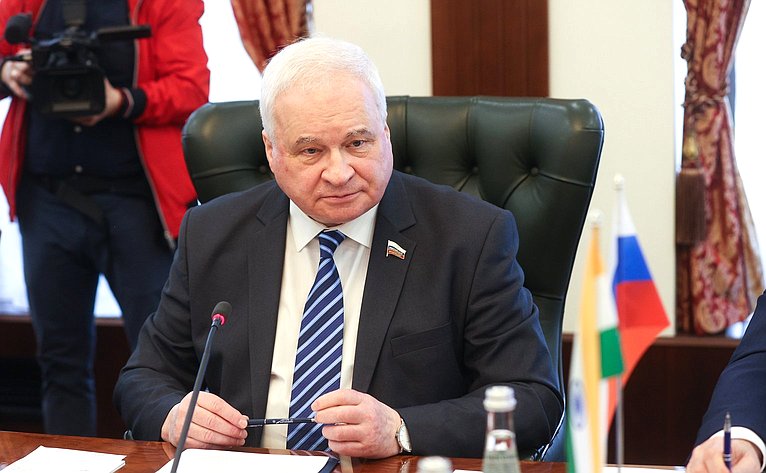 Андрей Денисов