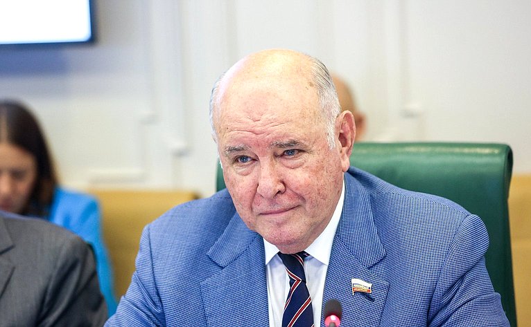 Григорий Карасин