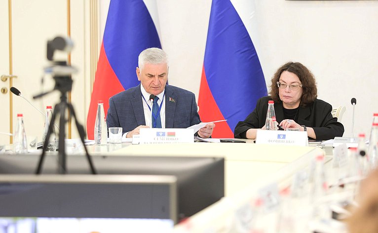 Заседание Постоянной комиссии МПА СНГ по изучению опыта государственного строительства и местного самоуправления (автор: Пресс-служба Министерства экономики и территориального развития Республики Дагестан)