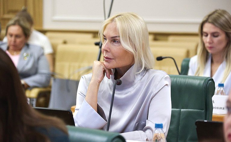 Заседание Совета Евразийского женского форума при СФ