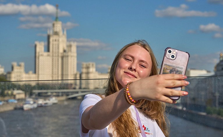 Участники «Поезда Памяти» прибыли в город-герой Москву (фото Фонд «Культурное пространство»)