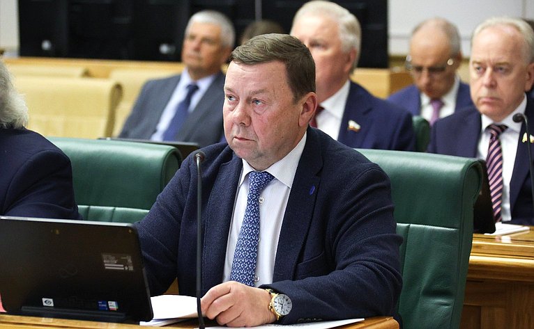 Парламентские слушания на тему «Вопросы управления комплексами индивидуальных жилых домов»