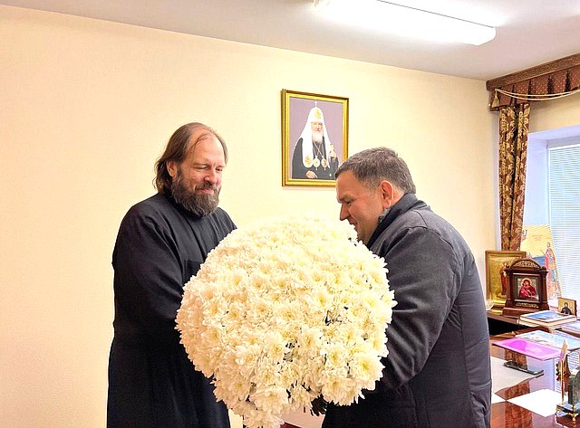 Встреча Сергея Перминова с епископом Гатчинским и Лужским Митрофаном