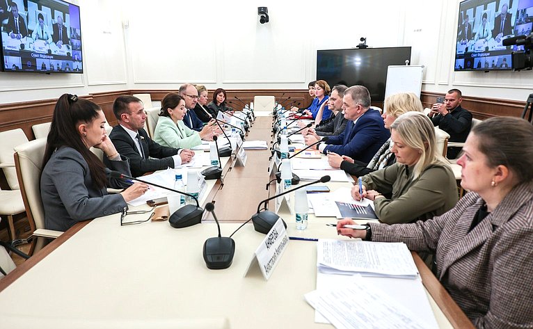 Совещание «Проблемы исполнения муниципалитетами судебных решений по выплате возмещения (выкупной цены) за изымаемое жилое помещение, входящее в аварийный жилищный фонд»