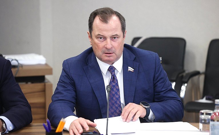 Юрий Федоров