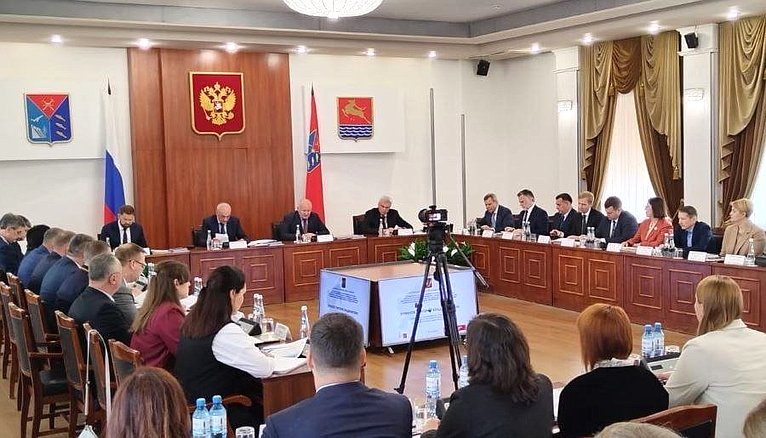 Анатолий Широков принял участие в семинаре-совещании ДФО о реализации Стратегии государственной национальной политики РФ до 2025 года