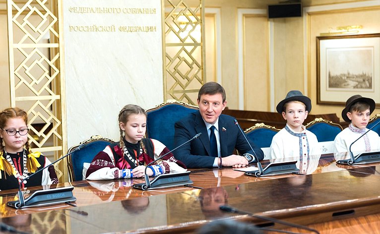 Встреча сенаторов с детьми-победителями Международного культурно-образовательного проекта «Таланты Арктики. Дети»